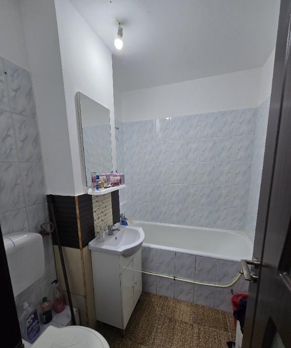 Metrou Titan/C tin Brancusi garson supraf 31mp bloc 1978/reabilitat