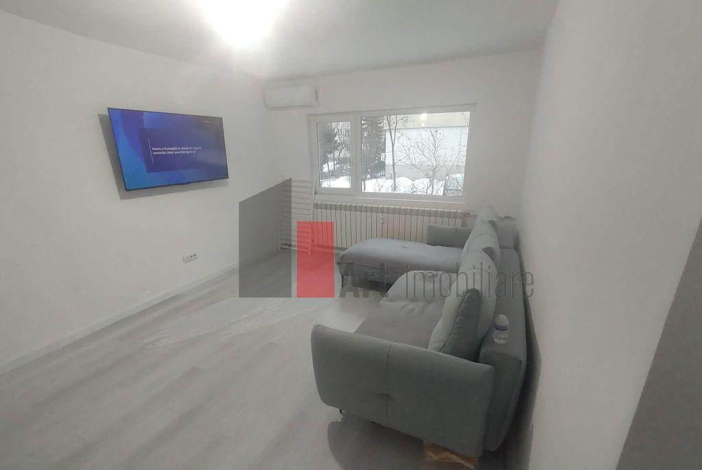 Vanzare apartament 2 camere semidecomandat Drumul Gazar