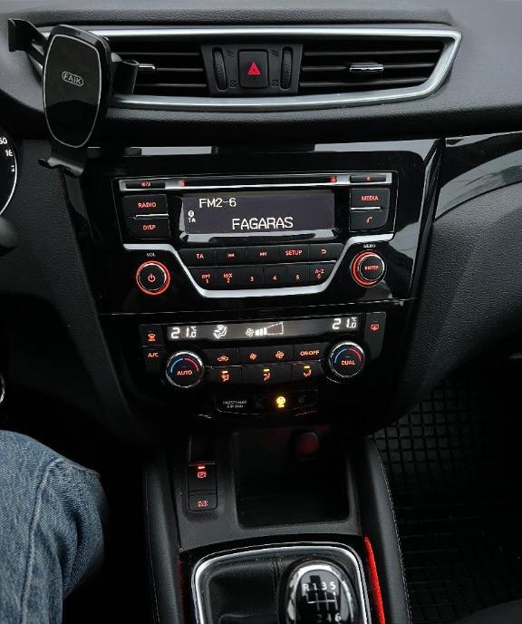 Nissan Qashqai 1 2 N-connecta - Manual - 116 hp - 122 500 km 11 900 eur