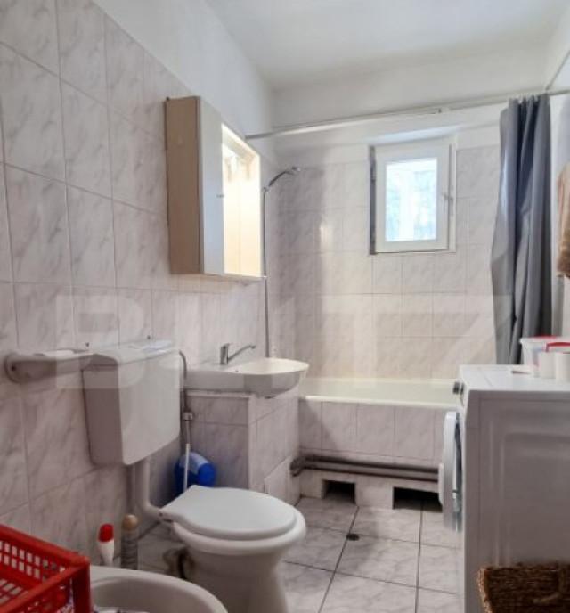 Apartament cu 4 camere decomandate 2 balcoane 110 mp zon